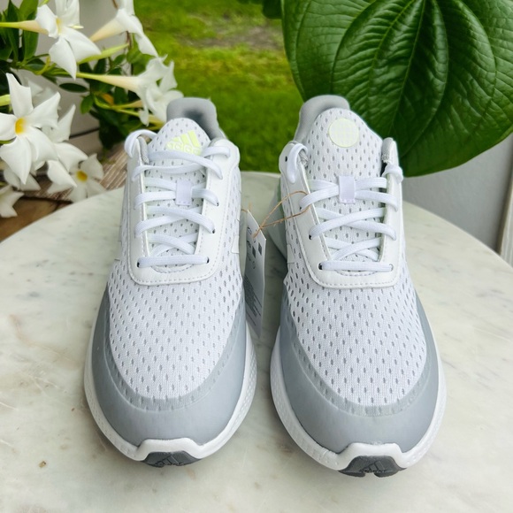 🌿🤍Adidas🤍🌿Beautiful Comfy day 🌿New - Picture 9 of 11